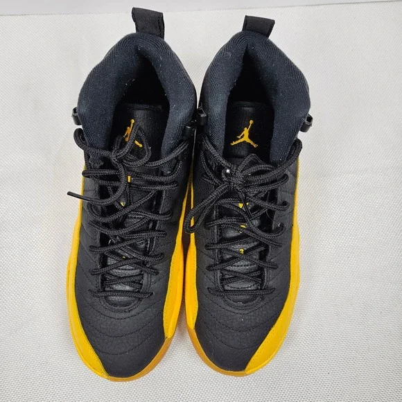 Air Jordan 12 Retro GS University Gold Black 153265-070 Boys Size 6.5Y Sneakers